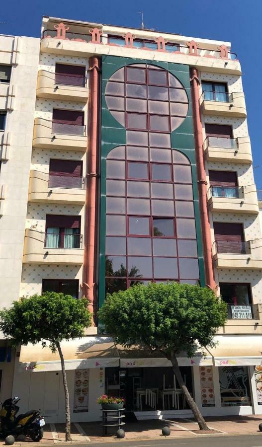 Atico-Duplex Primera Linea De Playa En El Centro De Estepona Exterior photo